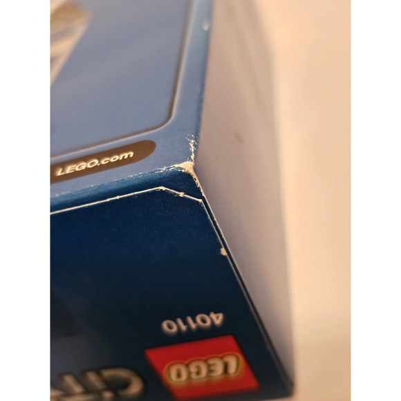 COIN BANK Lego CITY Set #40110 NEW Factory Sealed RETIRED Unopened - Picture 12 of 12